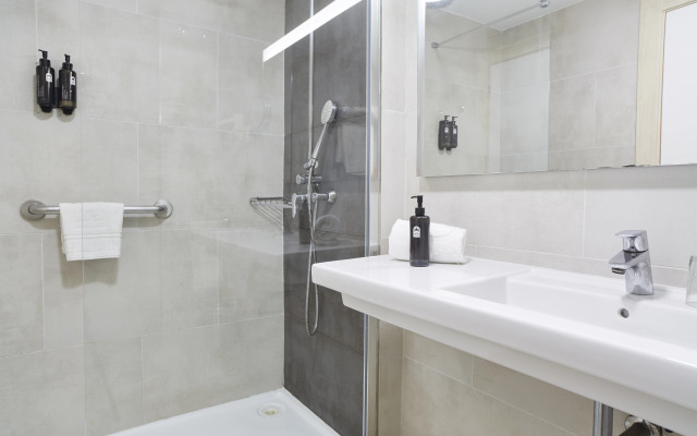 Invisa Hotel Club Cala Blanca