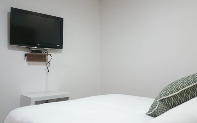 Hotel + Arte