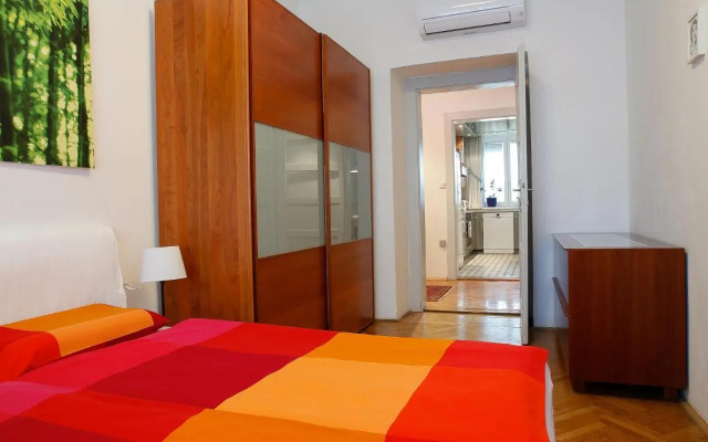 Tomas's apartment