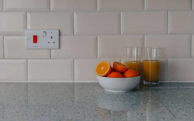 Seagrass Henley - 2 Bed Entire Serviced Apartment