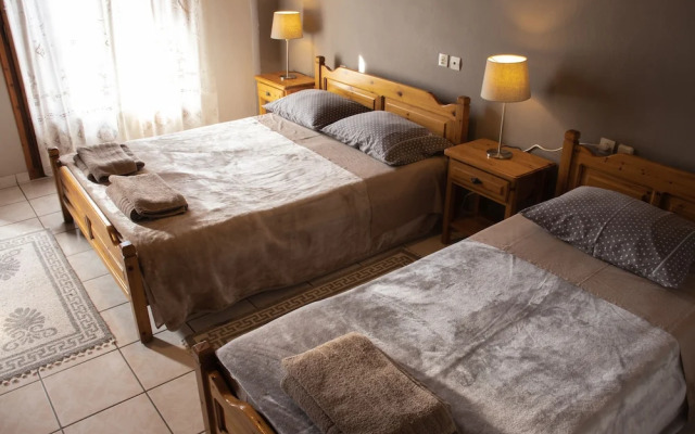 Hotel Defkalion