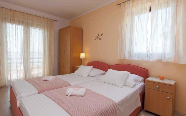 Apartment in Jadranovo 13934