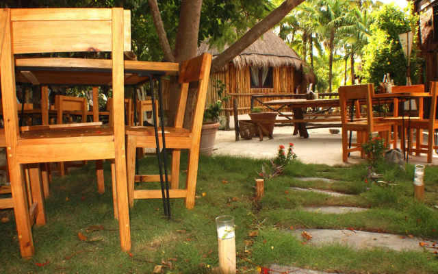 Maya Cabanas & Cenote Tulum