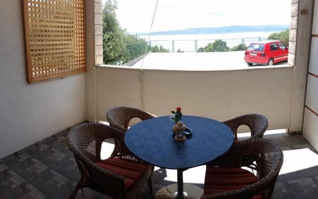 Studio ground floor with terace