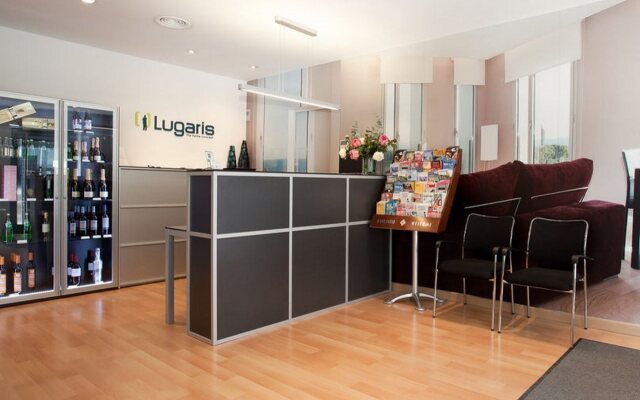 Lugaris Beach - Apartments