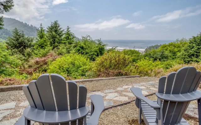 Whalesong Overlook