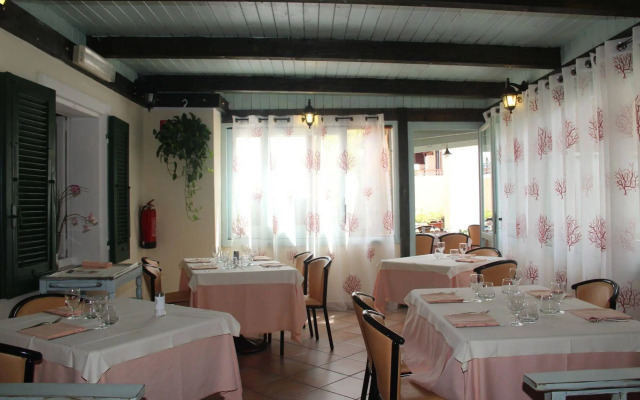 Geranio Rosso Hotel & Restaurant