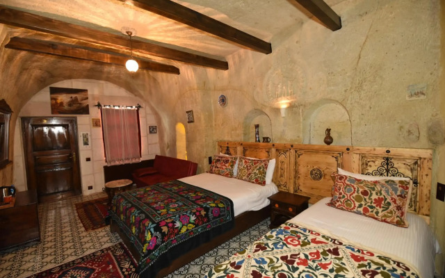 Canela Cave Hotel