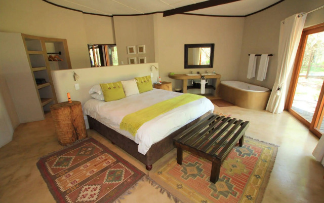 Jacana Lodge