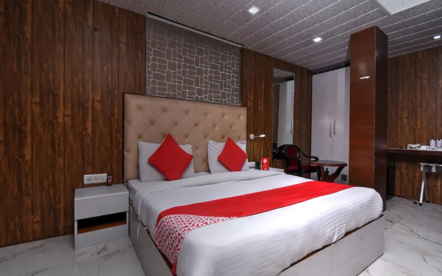 OYO 23188 Glory Villa