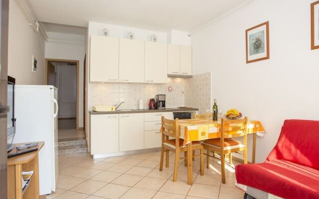 Apartment 51