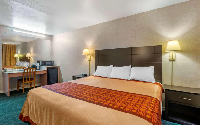 Rodeway Inn Clearwater - Largo