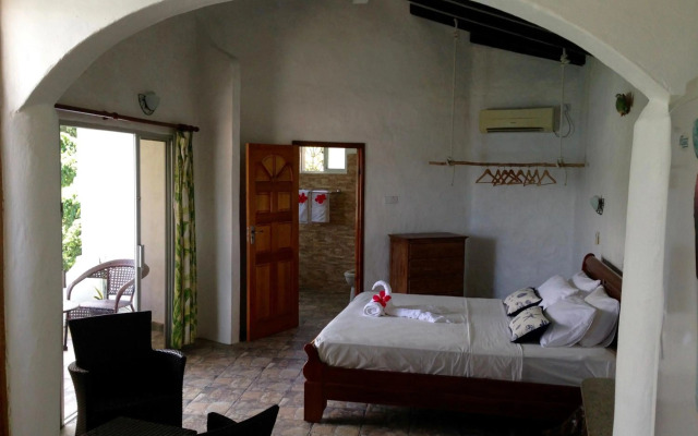 Lazare Picault Hotel