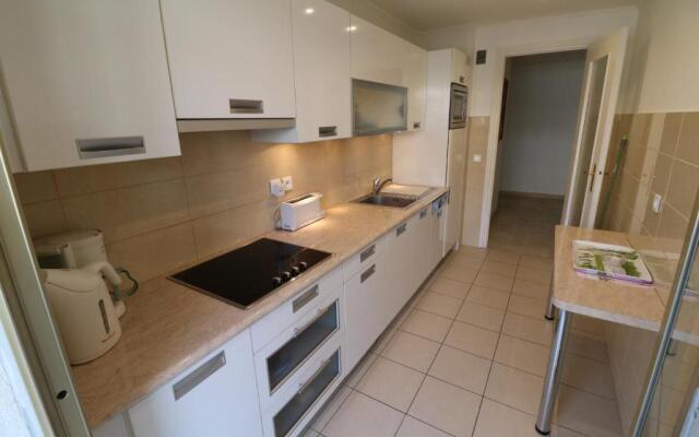 2 bedroom & studio Palais Royal 2 mins from Croisette and Carlton