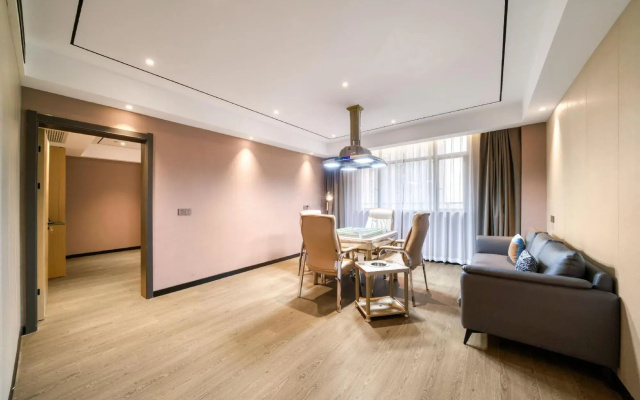 Meilu Light Luxury Hotel (Tongling College Branch)