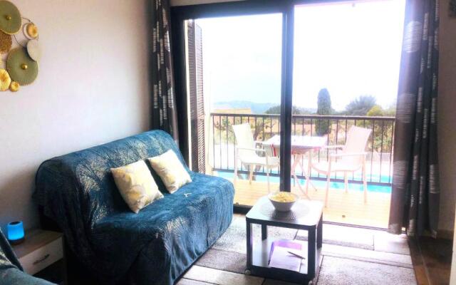 Studio Pool House Vue Mer A 180° - Sea View- Wifi