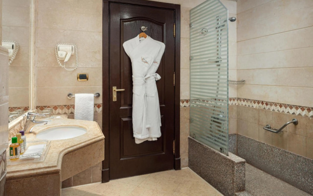 Palm Royale Resort - Soma Bay