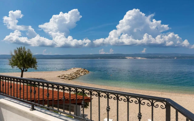 Beach house Medići