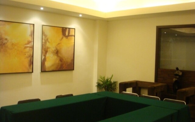 Kyriad Jinjiang Inn Shanghai Zhangjiang