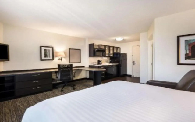 Sonesta ES Suites Houston - NASA Clear Lake