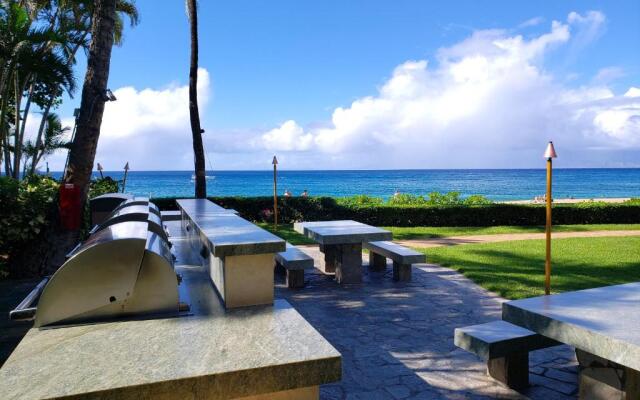 Maui Westside Presents- The Whaler 319