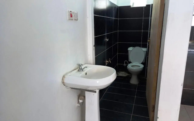 Inviting 1-bed Studio Iwith Breakfast Nairobi