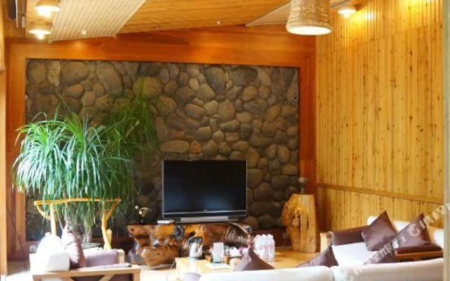 Rehai Health Hot Spring Hotel