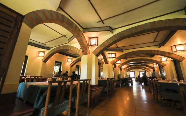Hotel BTH Sarovaram