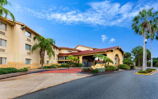 La Quinta Inn & Suites by Wyndham St. Pete-Clearwater Airpt