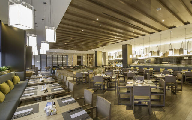 Everrich Golden Lake Hotel