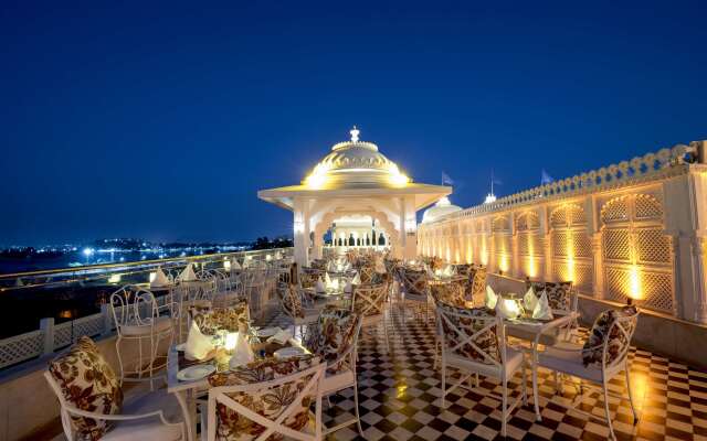 Radisson Blu Udaipur Palace Resort & Spa