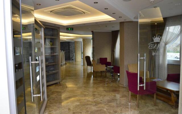 Rey Manes Hotel