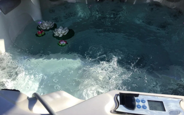 Rooftop Loft With Jacuzzi
