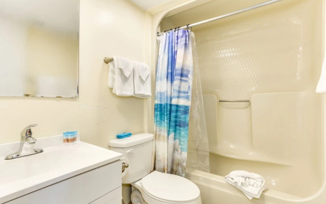 Private 3BR's at Palms by Hosteeva