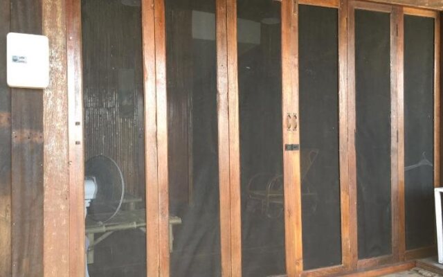 River House at Wat-Yai