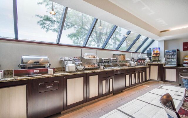Fairfield Inn & Suites Madison South