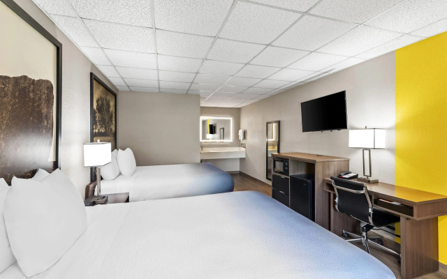 Super 8 by Wyndham Fredericksburg