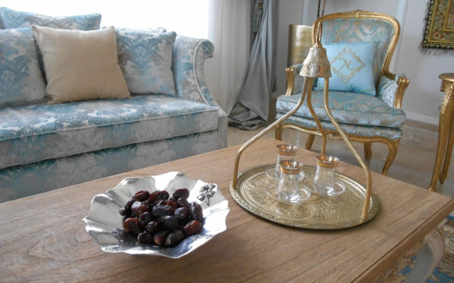 Noor Hotel