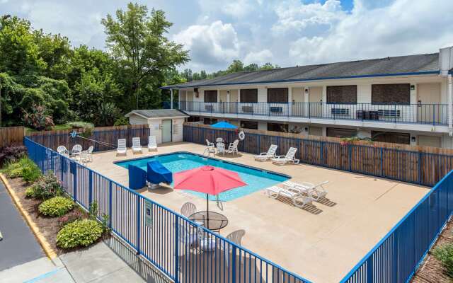 Rodeway Inn Winston Salem Route 52