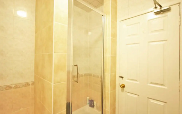Central Studios Hatherley by Roomsbooked