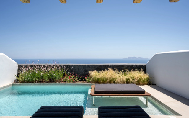 Nero Luxury Suites