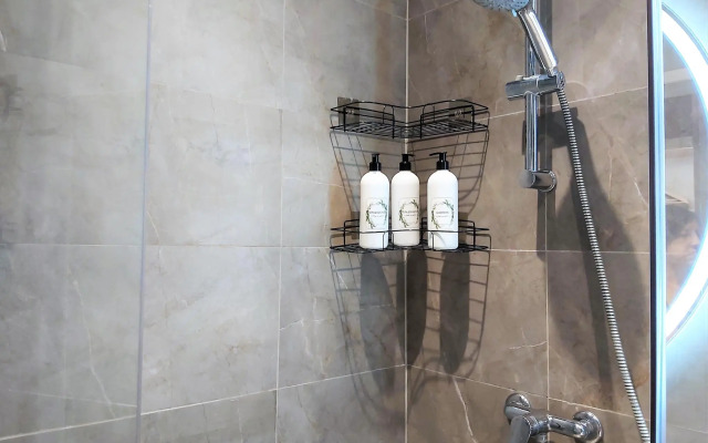 Студия на проспекте Андропова, 10