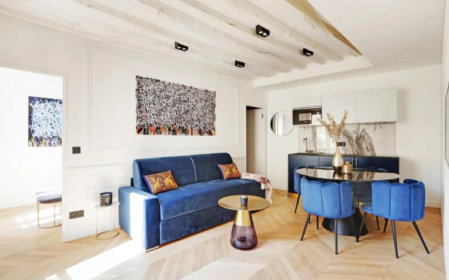 Pick A Flat's Apartment on rue Montorgueil