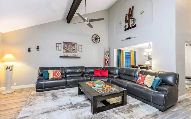 Rusty Spur by BlueBarrel Homes