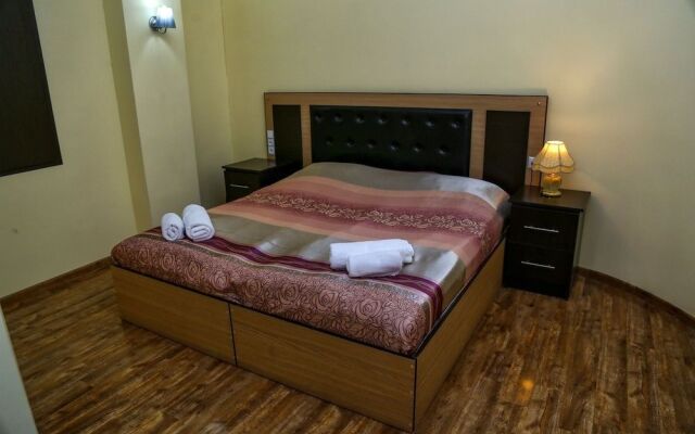 Lara Hotel