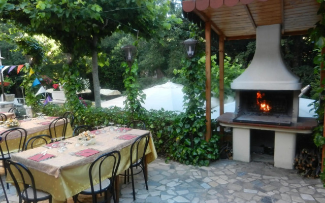 Hotel Paradiso