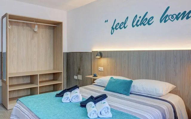 Andalusian Apartment By Seric