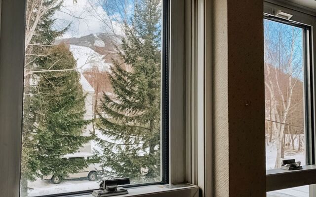 The Niseko Ski Lodge - Higashiyama