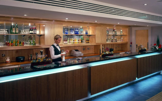 Metropole Hotel and Spa