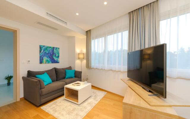 Bondi in Supetar with 4 bedrooms and 4 bathrooms